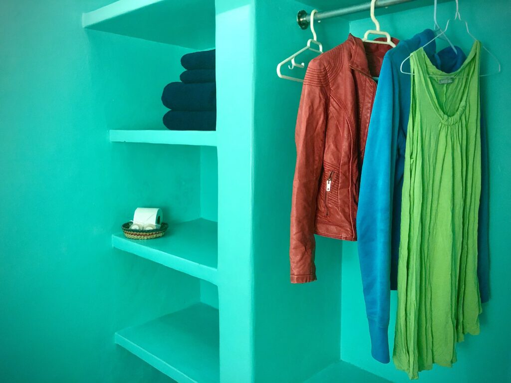 Suska Finish Decorating